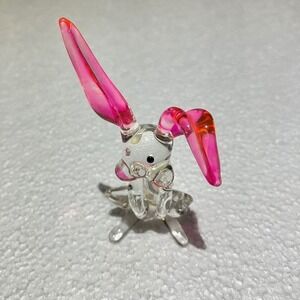 Glass Rabbit Hand Blown / Clear / Bunny /‎ Pink Ears / UV Glow / 3.5" Tall /Flaw